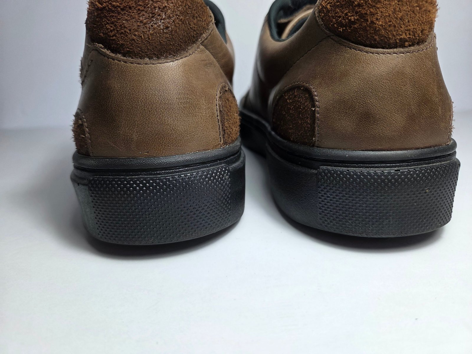 Paul Fredrick mens italian leather color block sneakers - Image 5