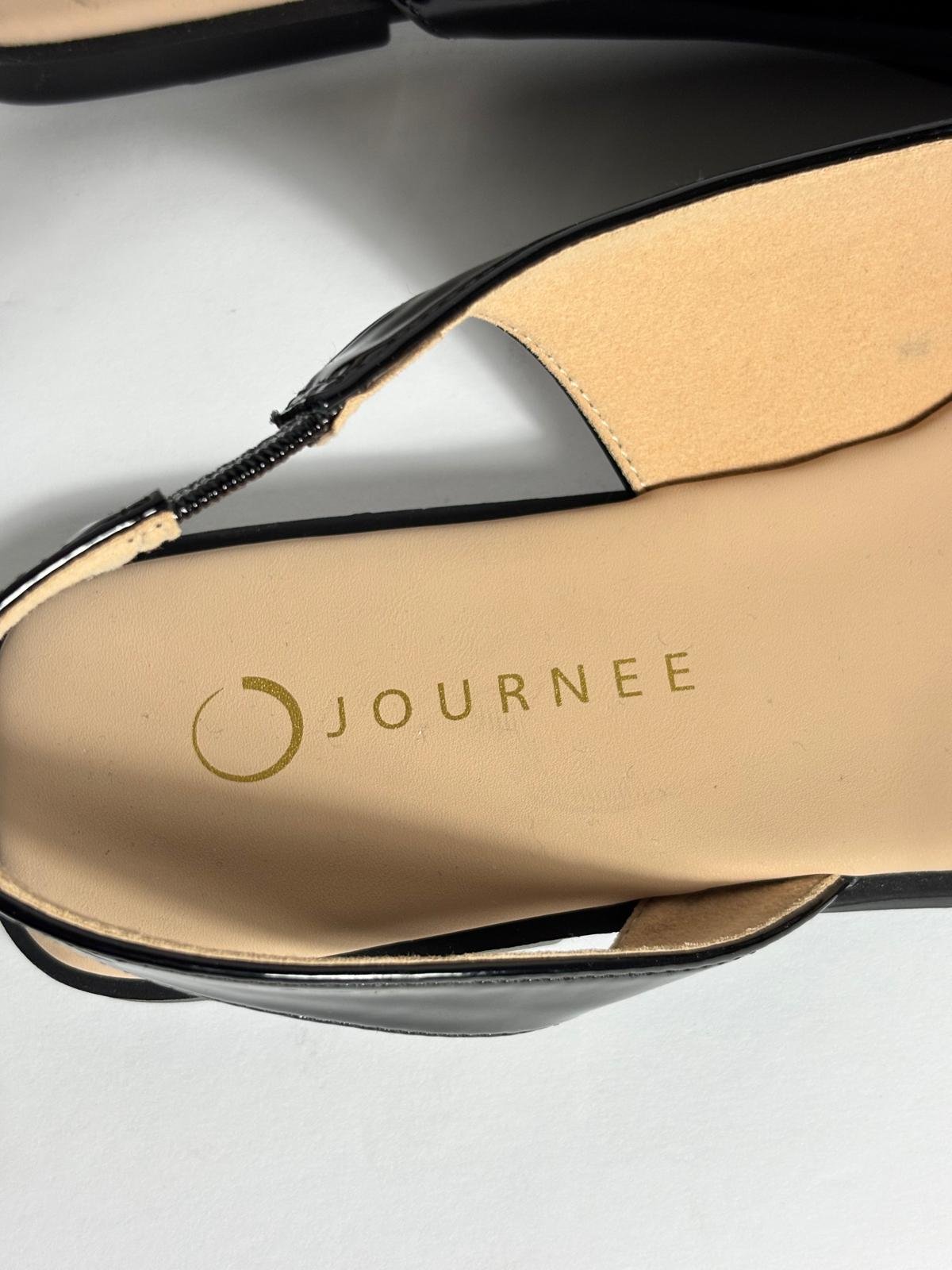 Journee Collection Women's Black Patent Slingback Flat Sandals - Image 3