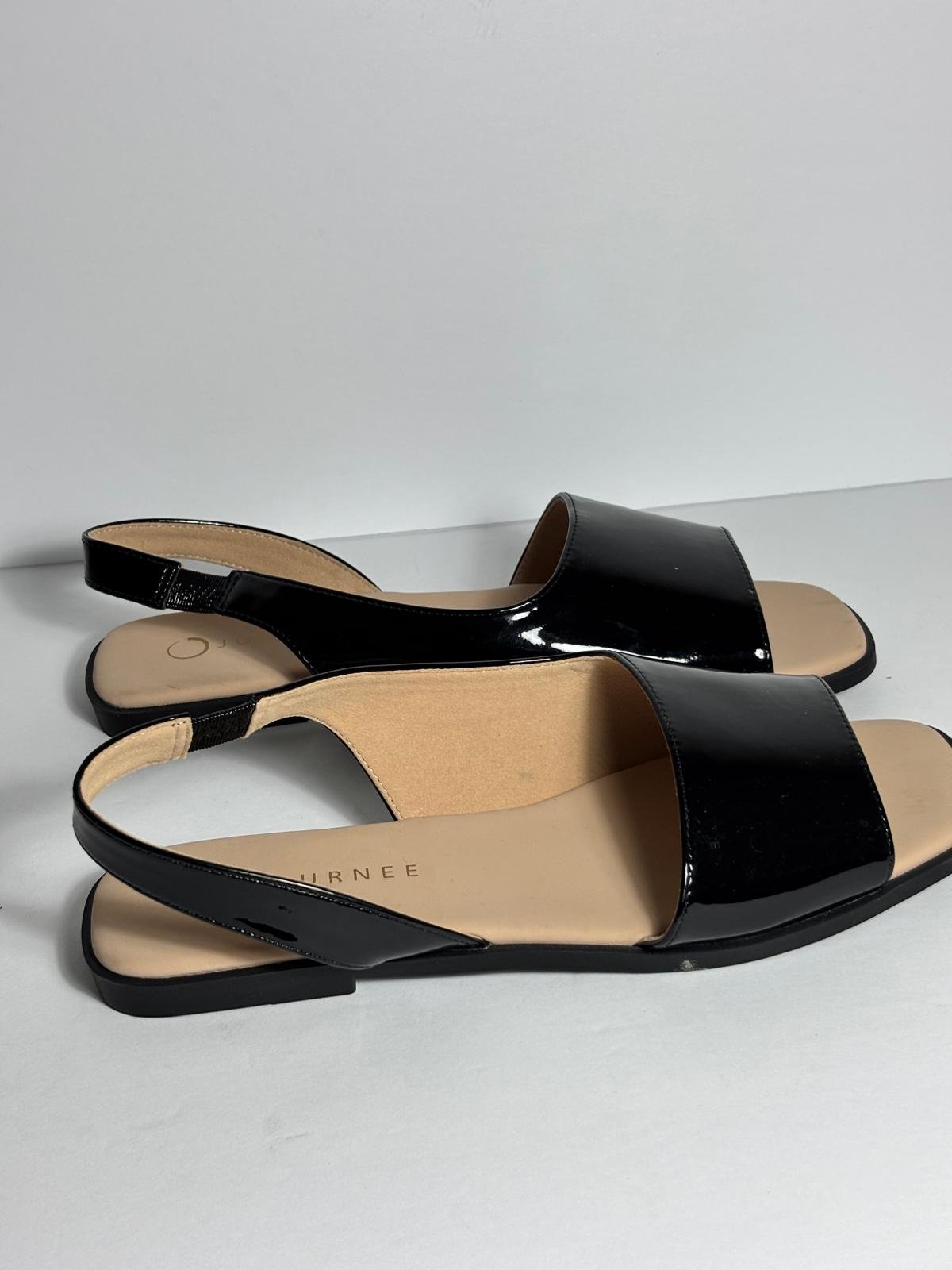 Journee Collection Women's Black Patent Slingback Flat Sandals - Image 4