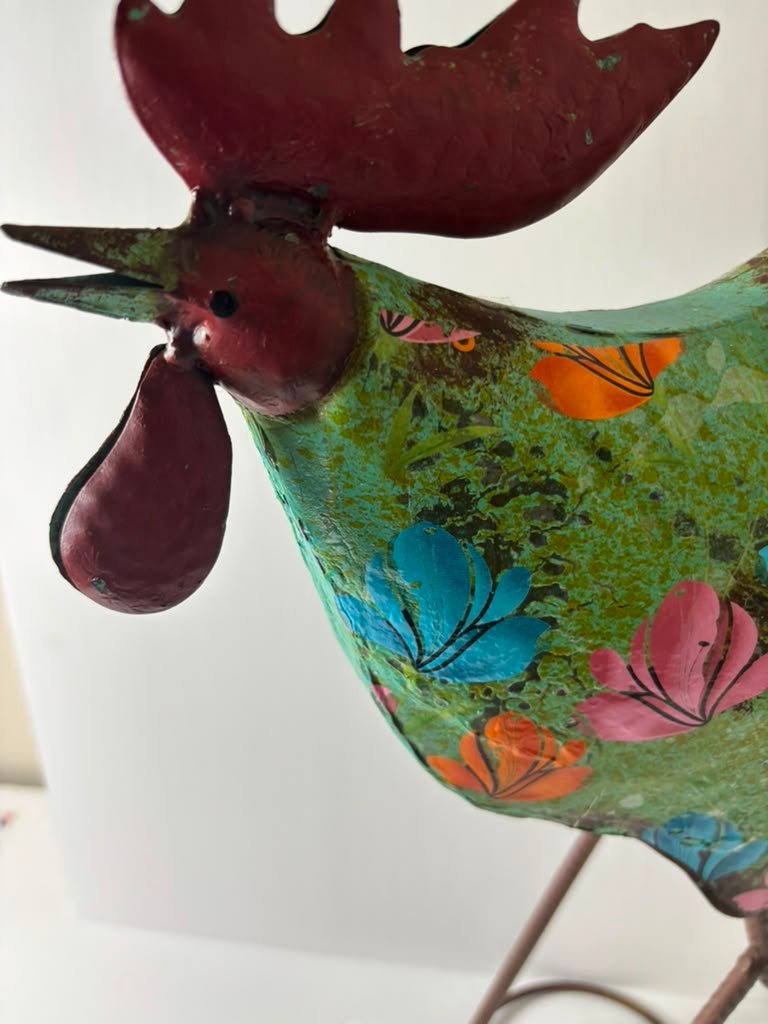 Hand-Painted Green Metal Tin Rooster - Image 4