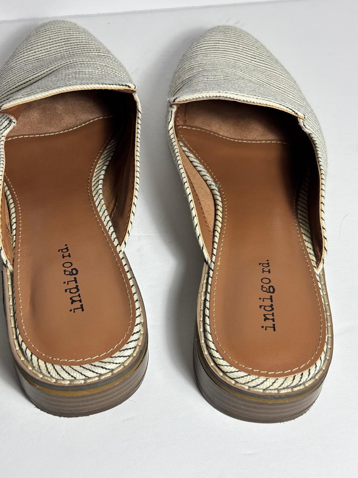 Indigo Rd Women's Ivory Black Pinstripe Pointed Toe Mule Loafers Slip-On - Image 3