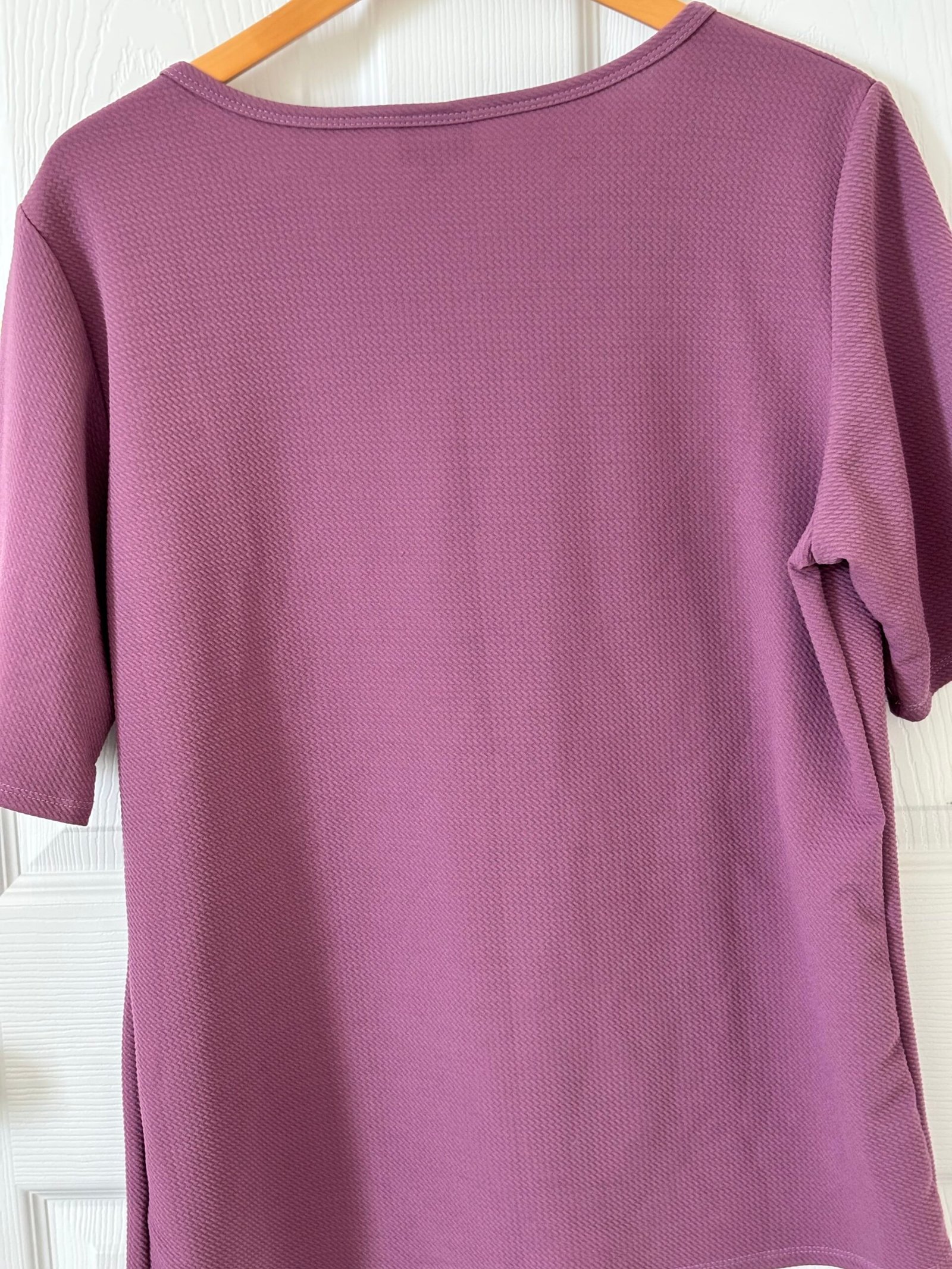 LuLaRoe women’s plus-size solid mauve top in size 3XL. - Image 5