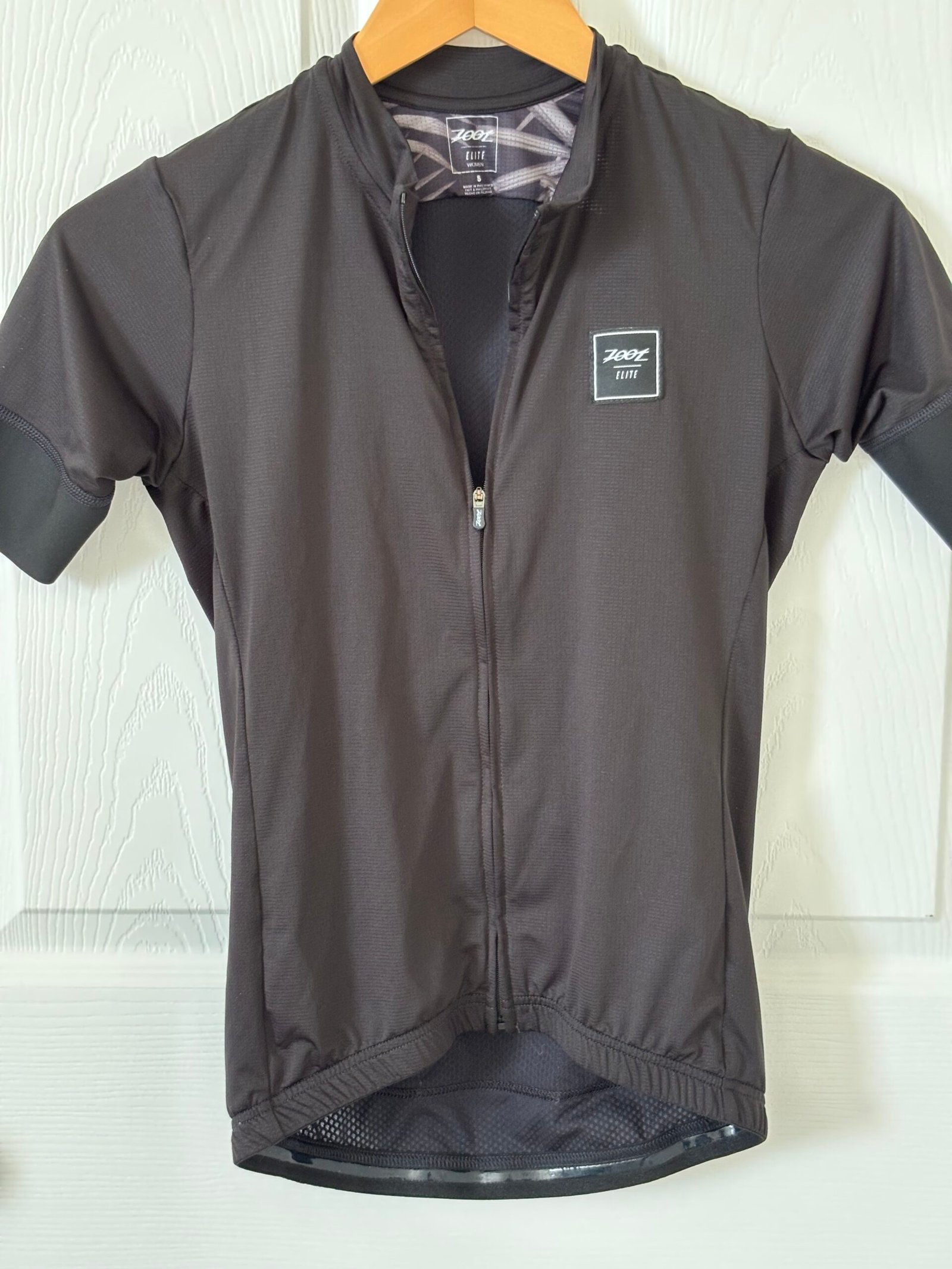 Zoot Elite women’s short-sleeve cycling jersey in size Small. - Image 2